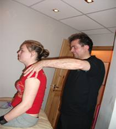 Cardiff Sports massage therapy for treatment of young lady with neck and shoulder injury